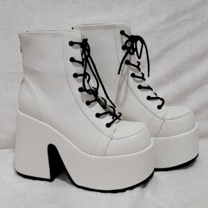 DEMONIA CAMEL-203 Goth Punk 5" Chunky Heel Platform White Lace Up Ankle Boots